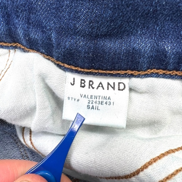 🚫SOLD! DO NOT BUY👖|•J BRAND•| Valentina Flare Bottom Jeans in Sail 👖 - Picture 13 of 16